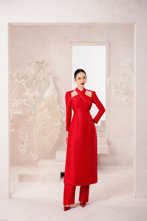 Karen Halter Neck Ao Dai